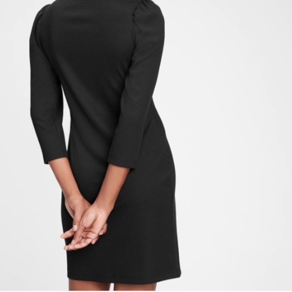GAP Ribbed Puff Sleeve Dress - Picture 2 of 8